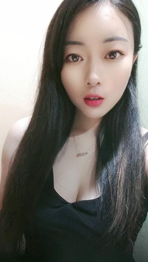 天河清纯大波妞依依